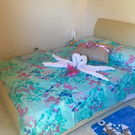 Apartman 4 Roses *