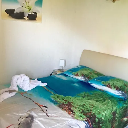 4 Roses Apartment